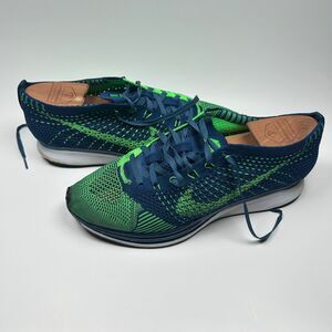 Nike Flyknit Racer Brave Blue Poison Green Mens Us Size 8 526628-403 pre owned